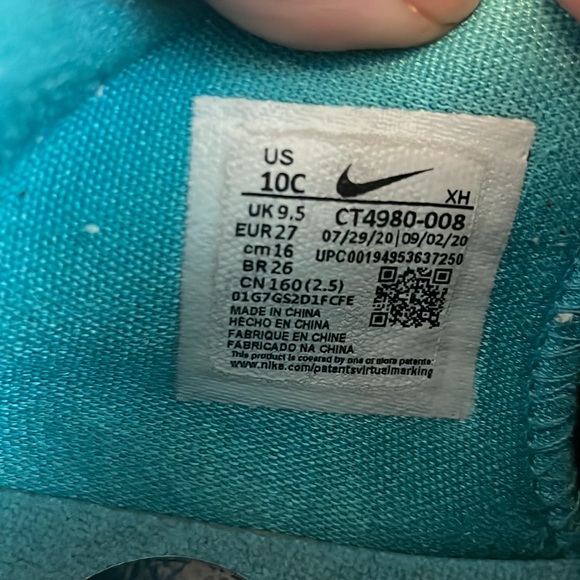 Toddler - Nike Kyrie - size 10 - Picture 5 of 5